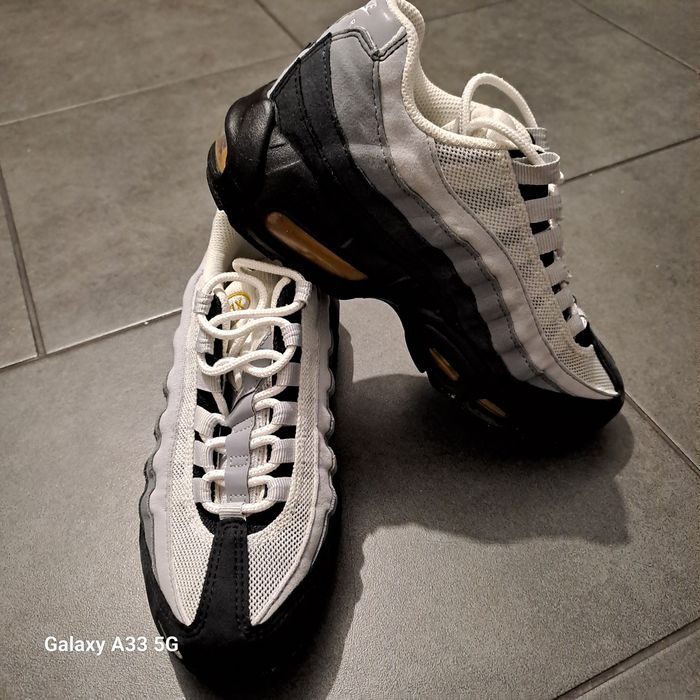 Adidasi Nike air max 95 mărimea 36