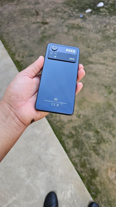 Pocco x4 Pro 5g 8+4/256