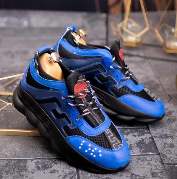 Vand Adidasi Versace