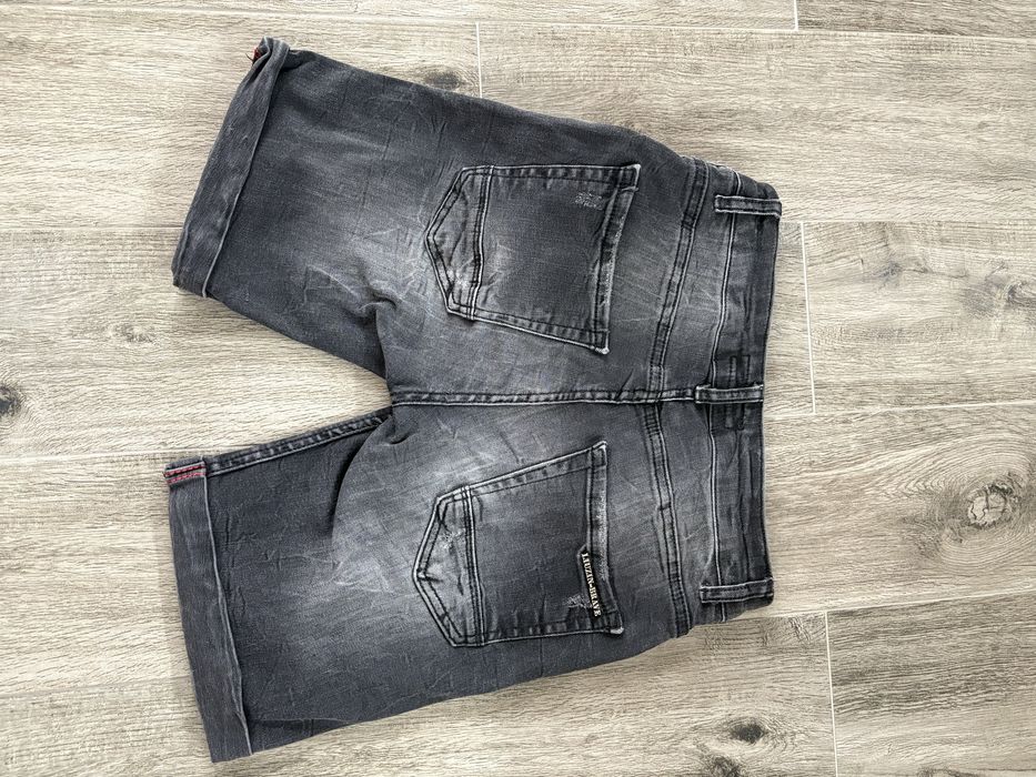 Къси дънкови панталони