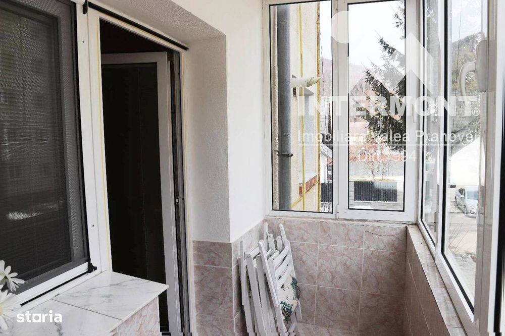 Apartament 3 camere - Etaj 1 - 2 băi - Centrală - Mobilat