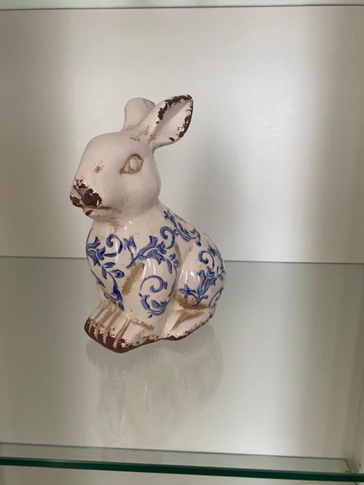 Керамическая статуэтка