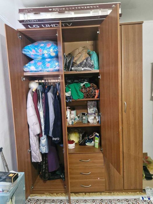 Шифоньер для спальни