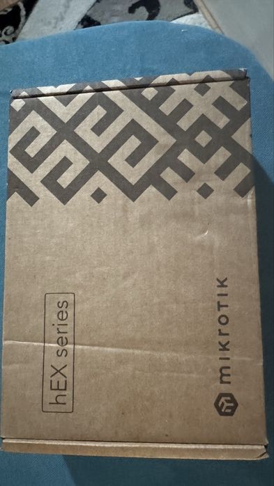 Продам Микротик. hEX series 2 шт