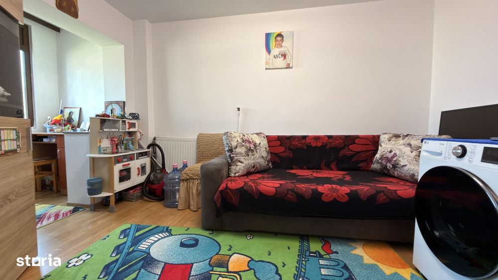 Apartament 2 camere decomandate transformat in 3 de vanzare in km 4-5