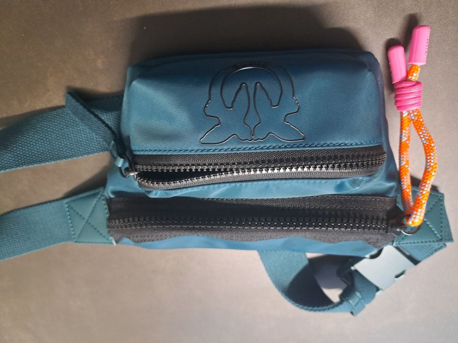 pinko чанта през кръста нова