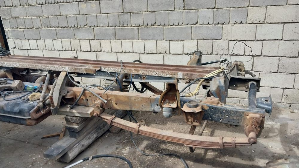 Продам Мерседес 609 D