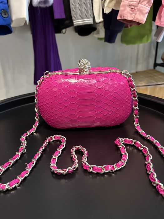Clutch elegant cu craniu, roz fucsia, lanț detașabil