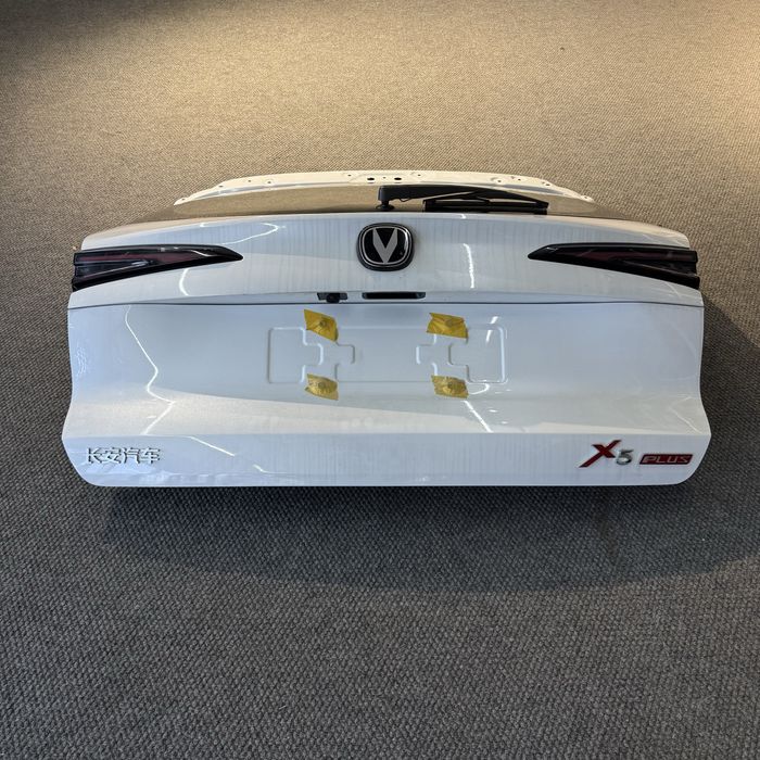 Changan x5 plus крышка багажник