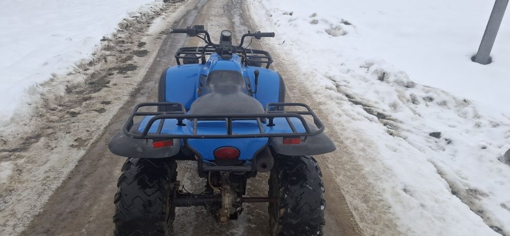 Vând atv linhai de 300cc cu acte