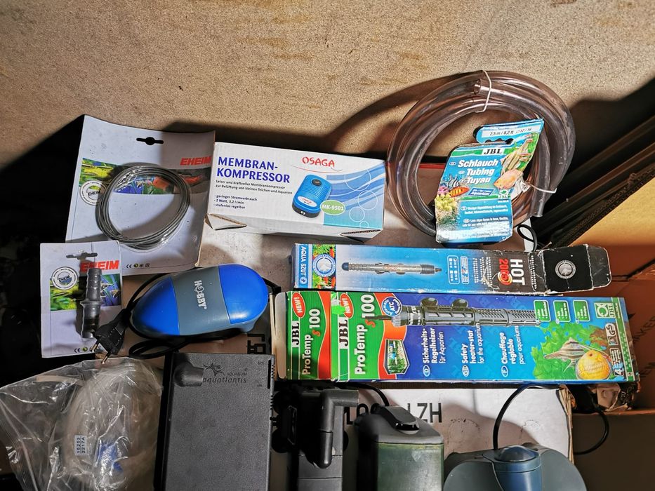 Vând pompa aer filtru intern încălzitor acvariu noi sau folosite