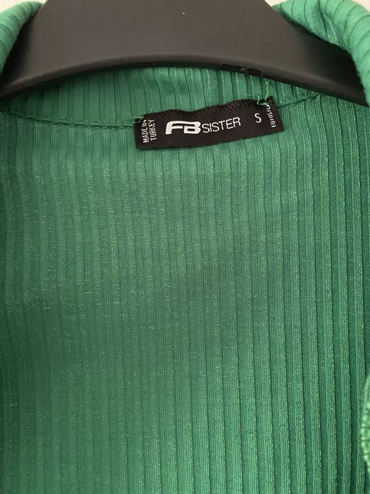 Top verde New Yorker