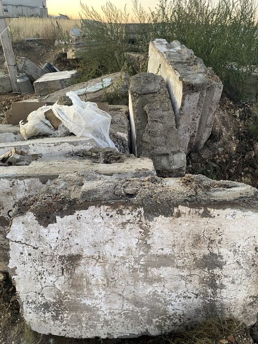 Продам плиты. Плиты перекрытия. КБИ.  Фундаментные блоки.