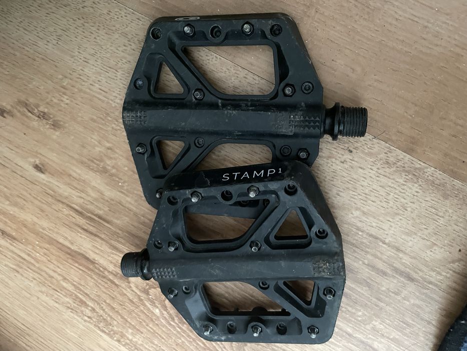 Pedale Stamp 1 filet cu imbus