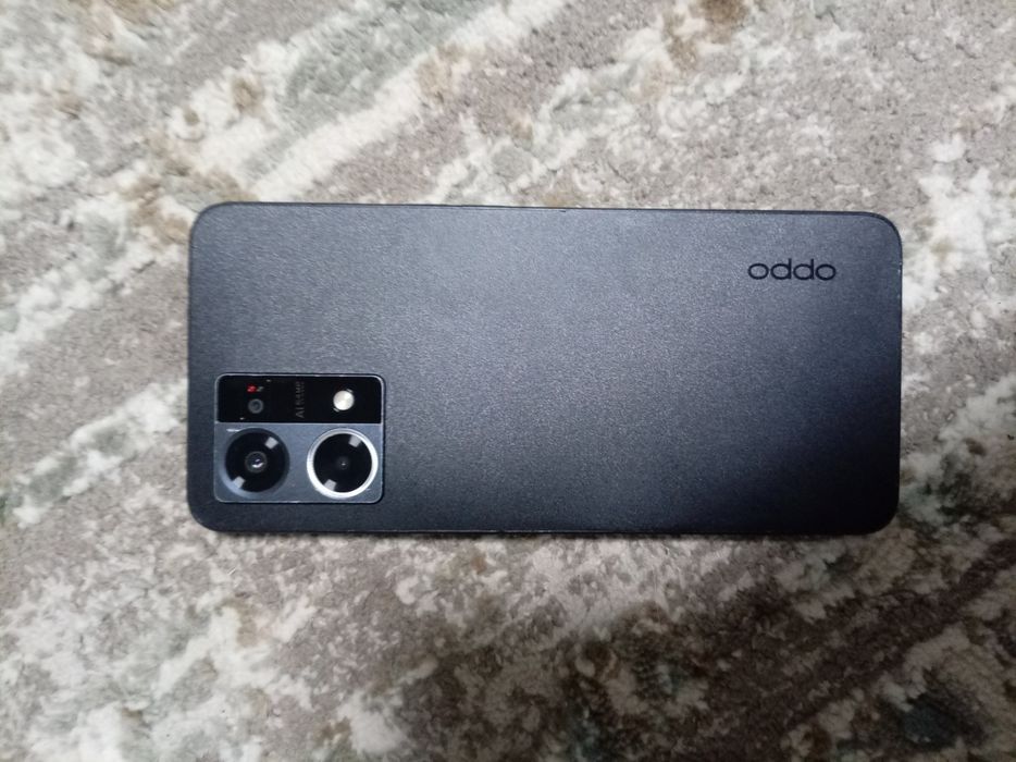 Продам срочно oppo reno7