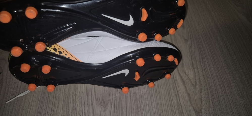 ghete de fotbal nike