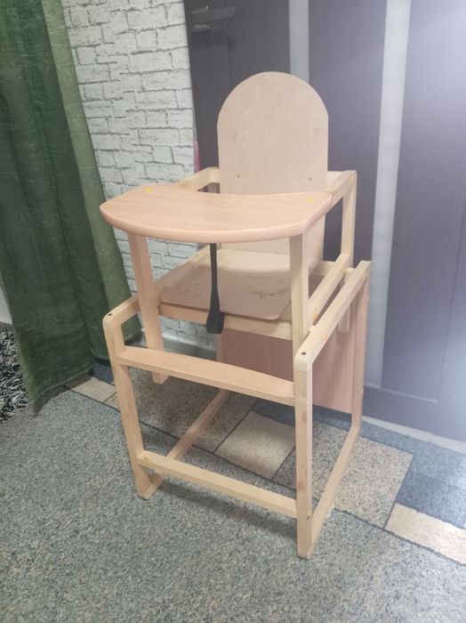 Продам стульчик для кормления