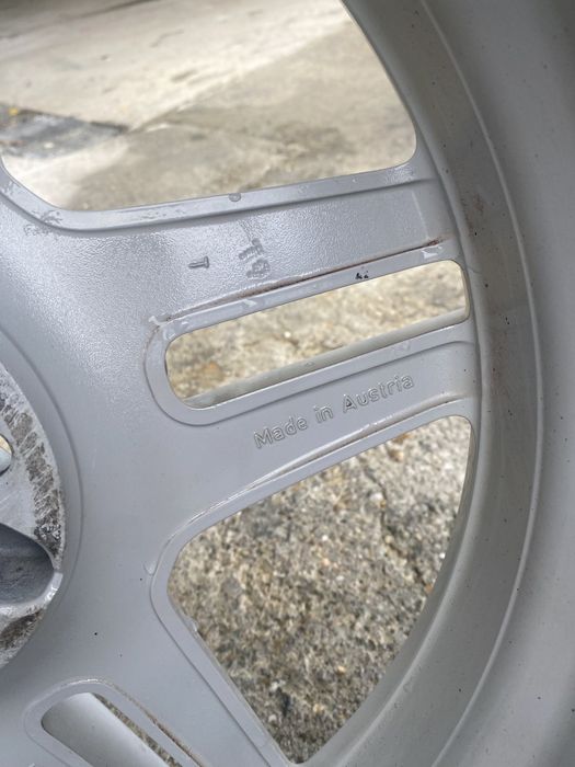 Джанти АМГ с гумите за Мерцедес W204