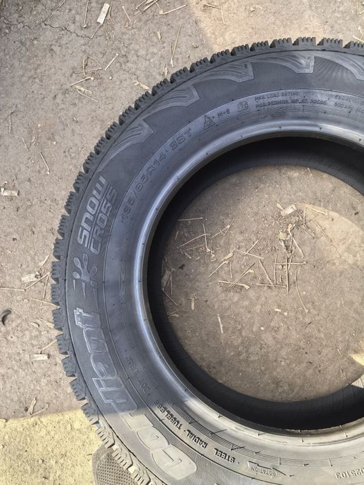 Продам зимние шины 2шт