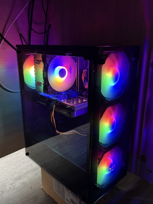 Продам игровой системный блок RTX4060 i5 12 поколение
