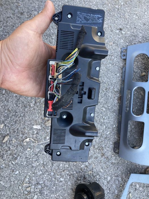 Климатроник+ копче фарове и панели за Сеат Леон 1Р 2009- 20012