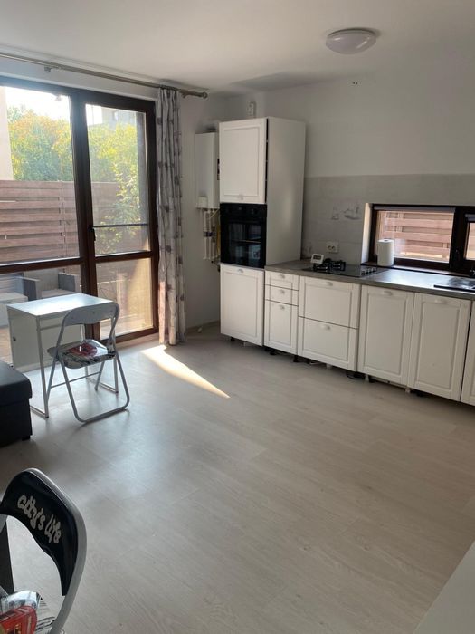 DIRECT PROPRIETAR Casa de inchiriat-curte proprie, 2 locuri parcare, prima inchiriere