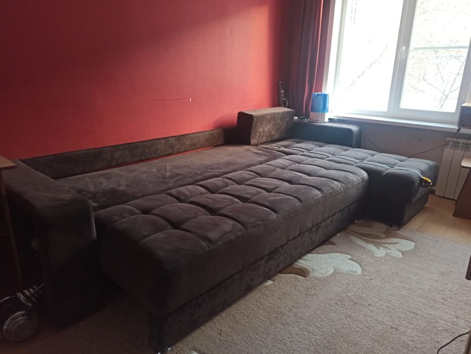 Продам большой диван