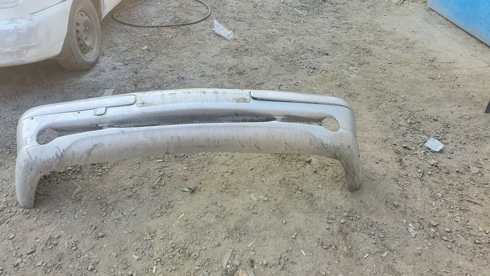 Передний Бампер порогимерседес 210