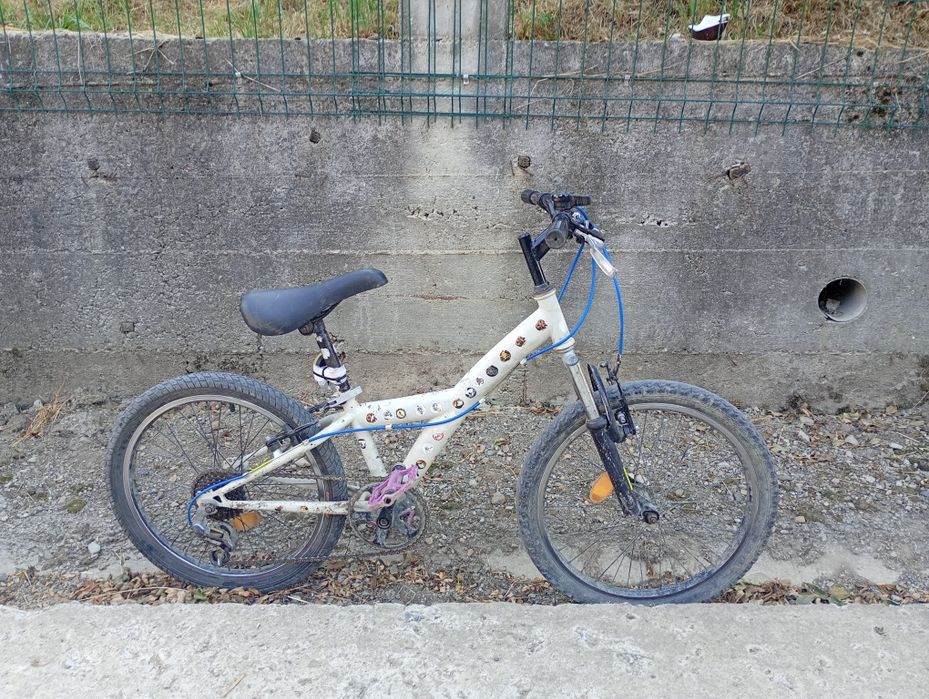 Vând bicicleta cadru italiana
