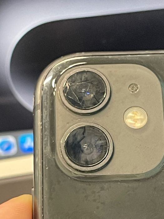 iPhone 11 128GB AKB 77% Срочноо