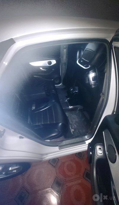 Mercedes salon 205 obshivka 212 cabrio sideni