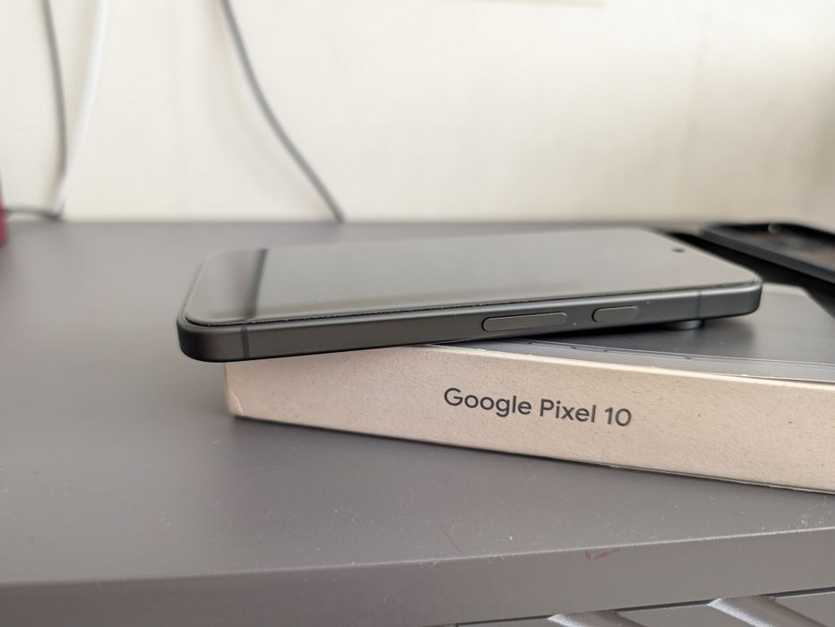 Google Pixel 10 (12/128GB, Obsidian)