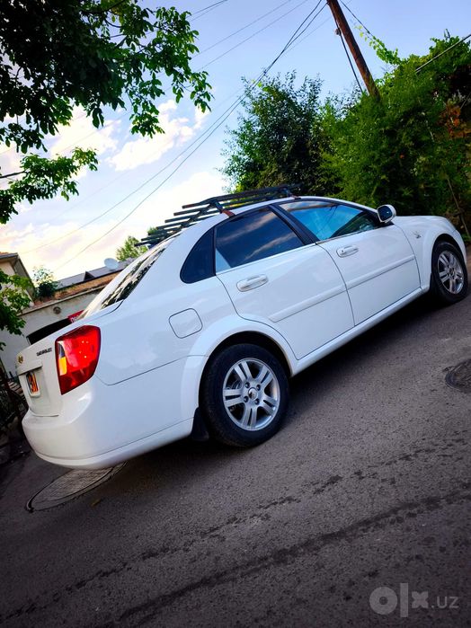 Продается Chevrolet Lacetti 1.8 AT, 2010 г.