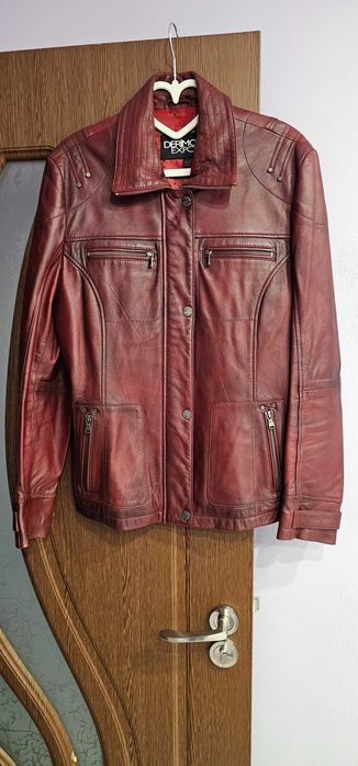 Продавам кожено яке