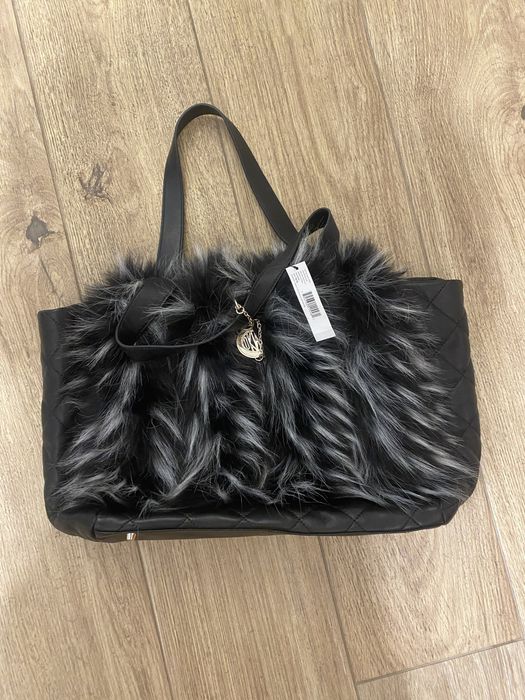 нова дамска кожена чанта DKNY