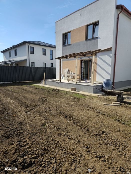 Casa P+ 1Etaj/4 camere/Com.Berceni/Comision 0%