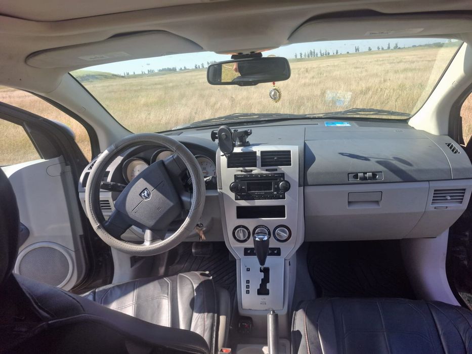 Dodge Caliber Masina intretinuta, interior ingrijit, cauciucuri in stare buna, AC