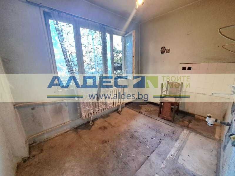 Продава се Двустаен апартамент в София, Център - 67 кв.м за 2687 €/кв.м - Снимка #7