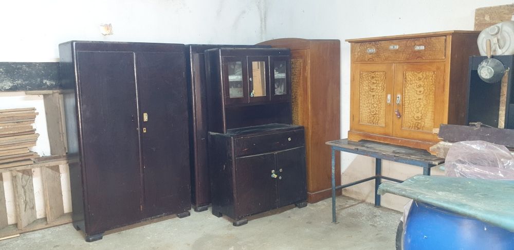 Vand mobila veche de epoca