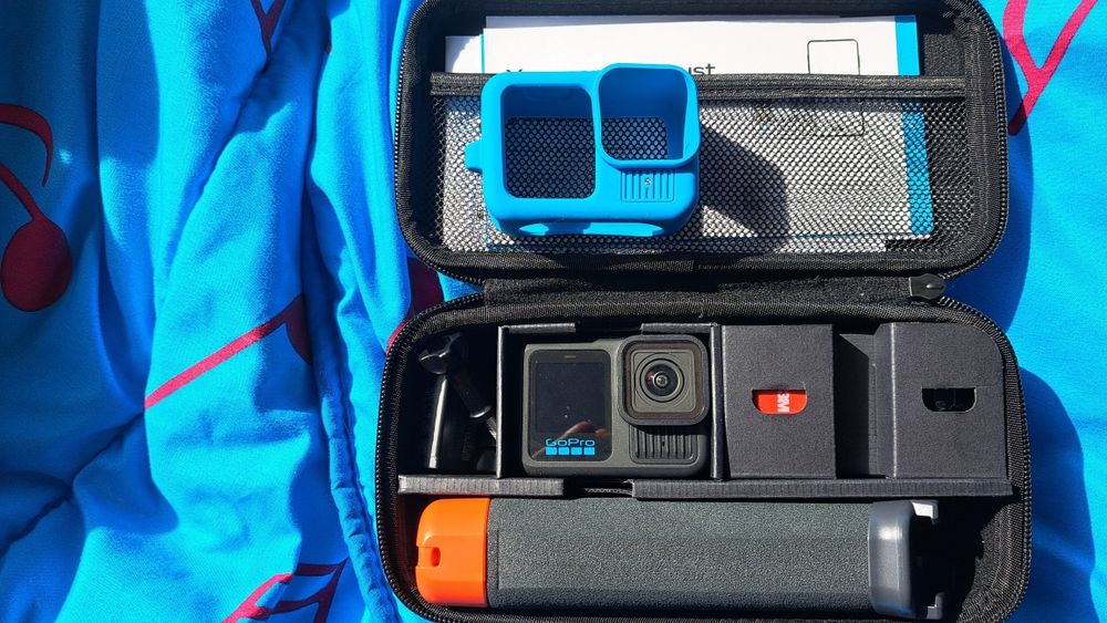 НОВО GoPro HERO 13 Black 27MP в гаранция + 2 батерии и аксесоари