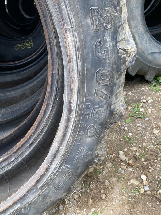 Cauciucuri 9.5 R44 Taurrus