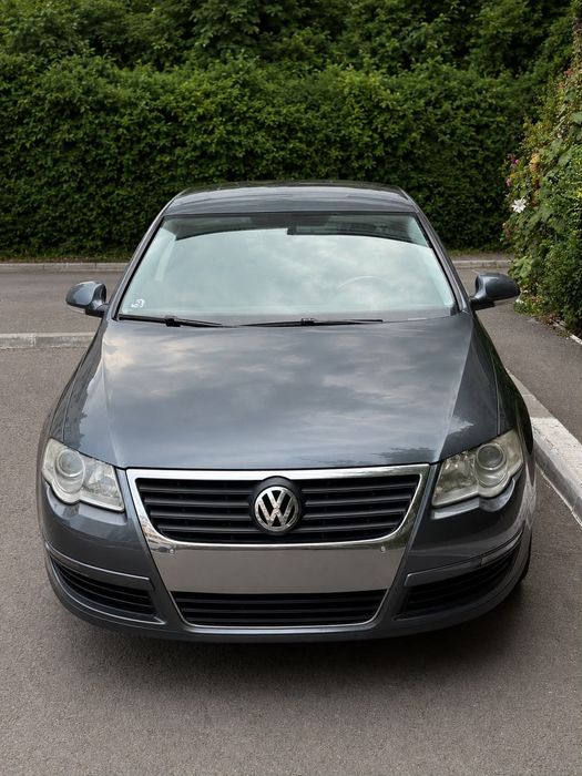 Vând Passat B6 an 2010