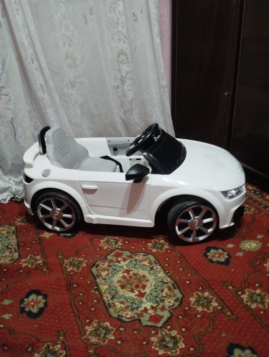Mașinuță electrica