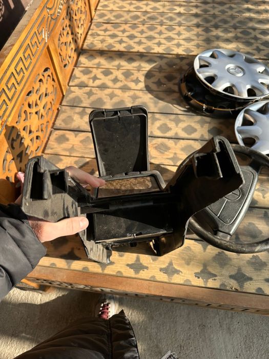 Подлактоник на мерс