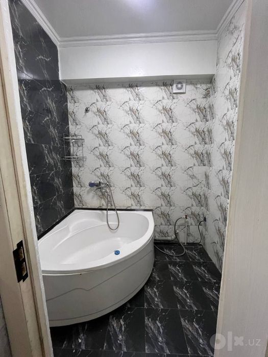 Srochna sotiladi 74m2 3 xonali