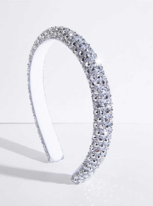 Диадеми с тюл и кристали, вдъхновени от Petite Fleur - няколко модела