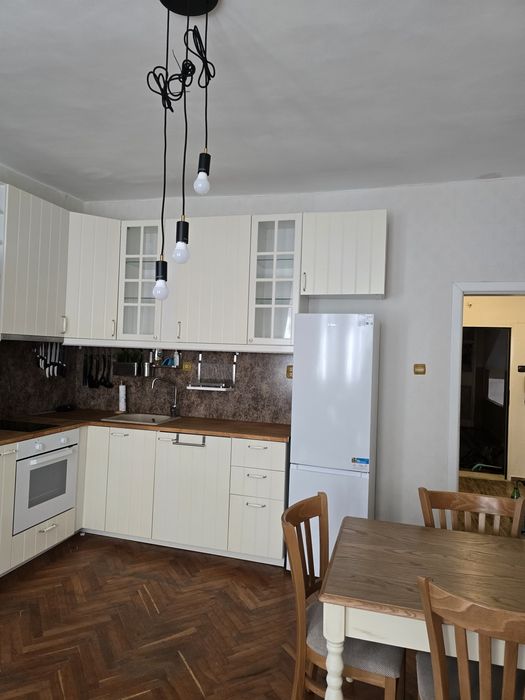 Дава се под наем Тристаен апартамент в Русе, Хъшове - 85 кв.м за 765 € - Снимка #5