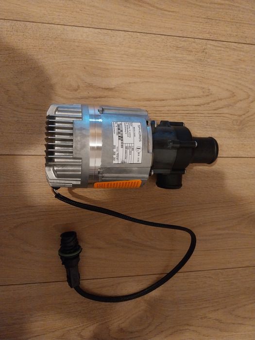 Pompa apa spheros aquavent 6000 U4856, incalzire webasto/ auxiliara