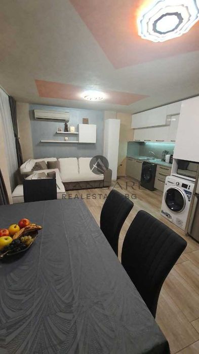 Продава се Двустаен апартамент в Пловдив, Кършияка - 55 кв.м за 3153 €/кв.м - Снимка #1