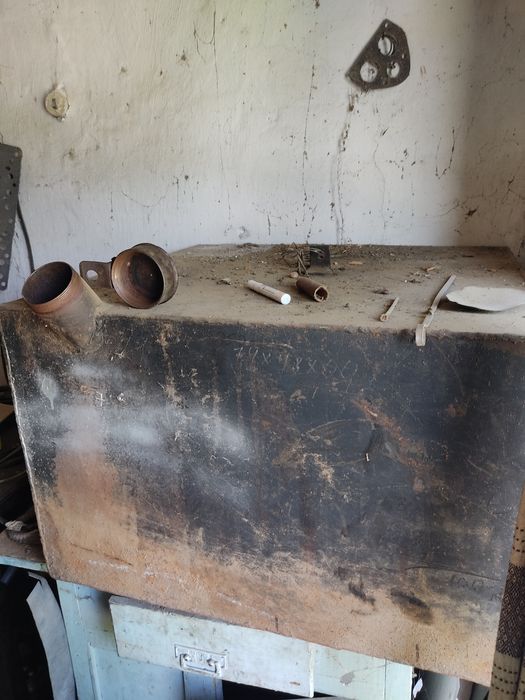 Продам бак под жидкое топливо